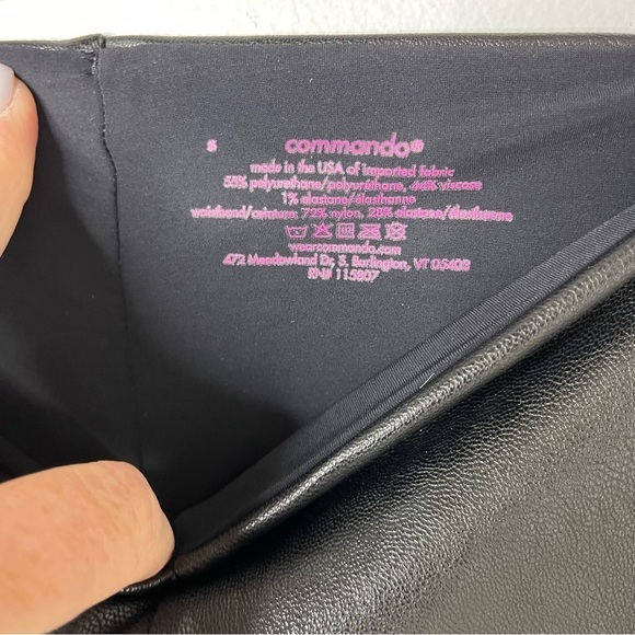 Commando Faux Leather Leggings Black Size Small Stretch Smoothing Waistband - Picture 6 of 6